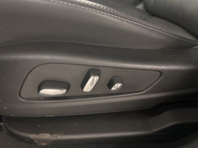 Used 2024 Cadillac XT6 Premium Luxury image 10