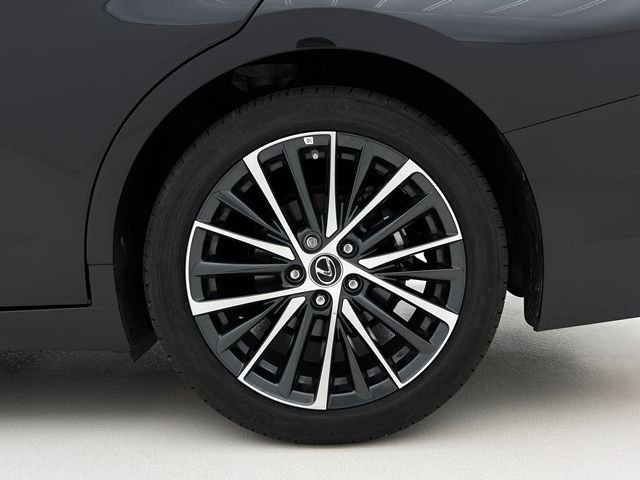 Certified 2025 Lexus ES 350 w/ Premium Package image 22