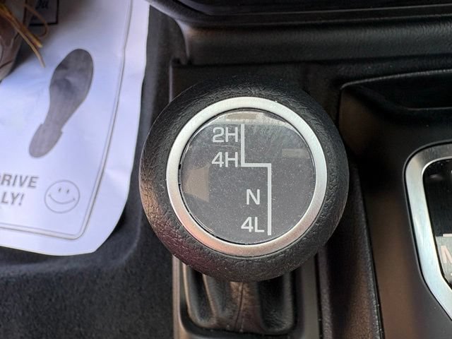 Used 2023 Jeep Wrangler Sport AWD/4WD image 18