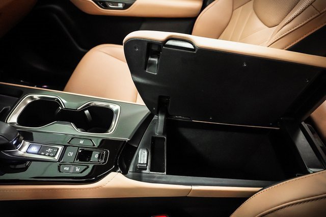 Used 2024 Lexus NX 300h AWD w/ Luxury Package image 18