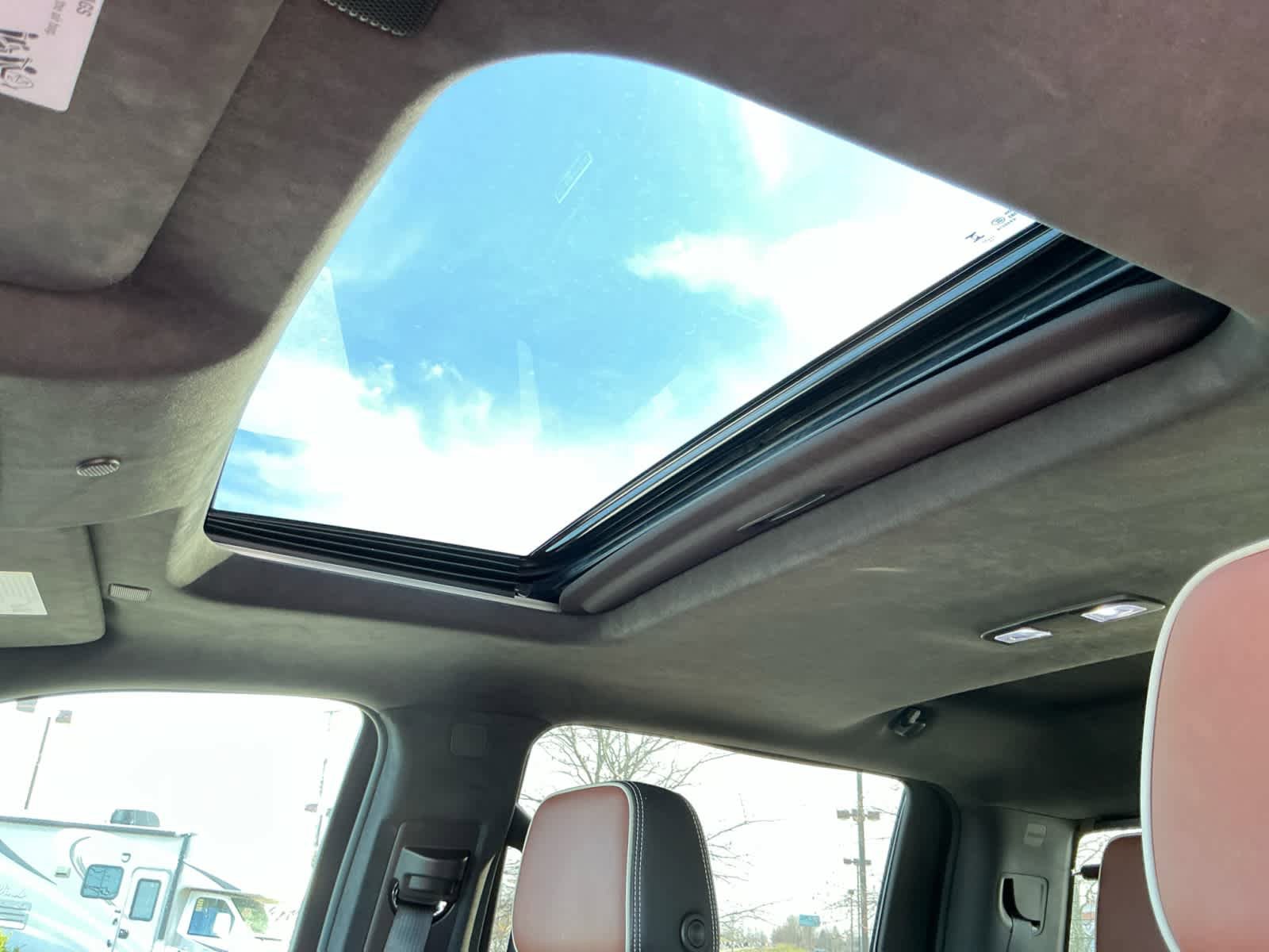 Used 2023 GMC Sierra 1500 Denali Ultimate image 16