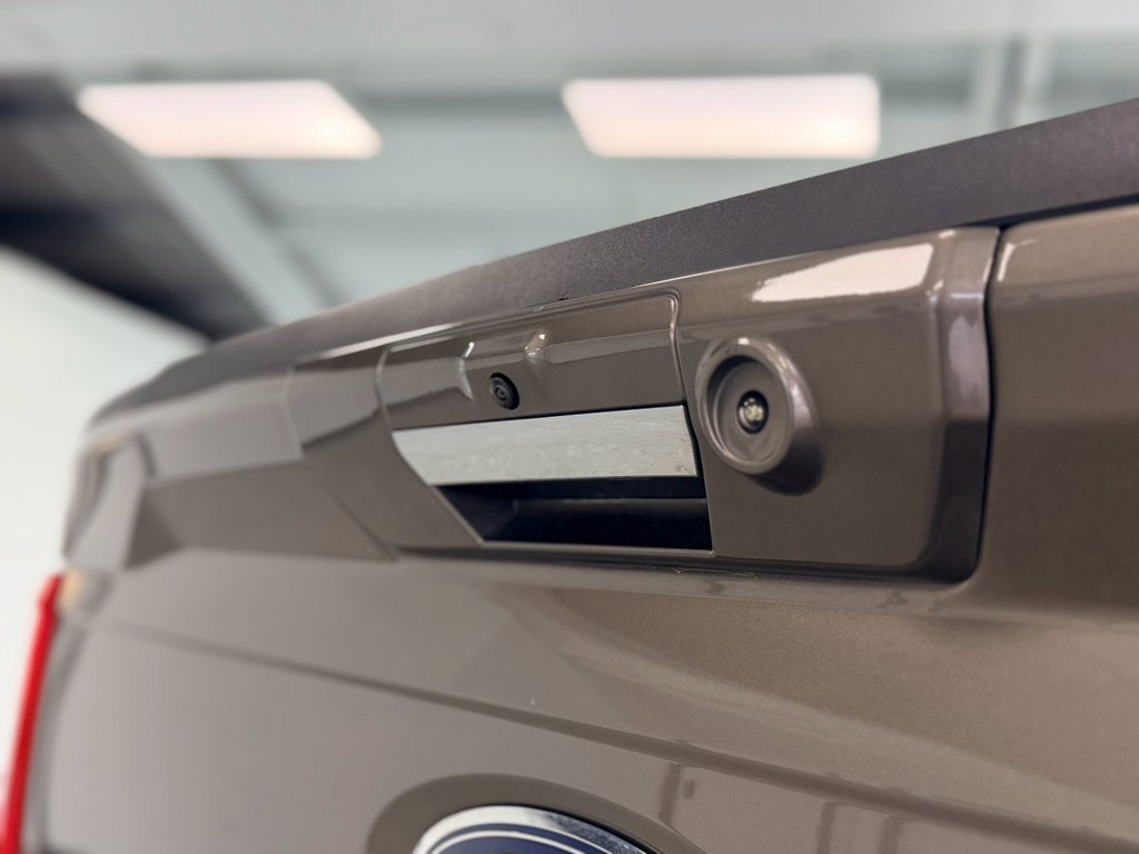 Used 2023 Ford F150 Lariat w/ Trailer Tow Package image 41