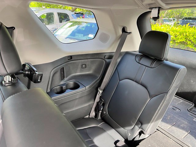 Used 2025 Honda Pilot Elite image 9