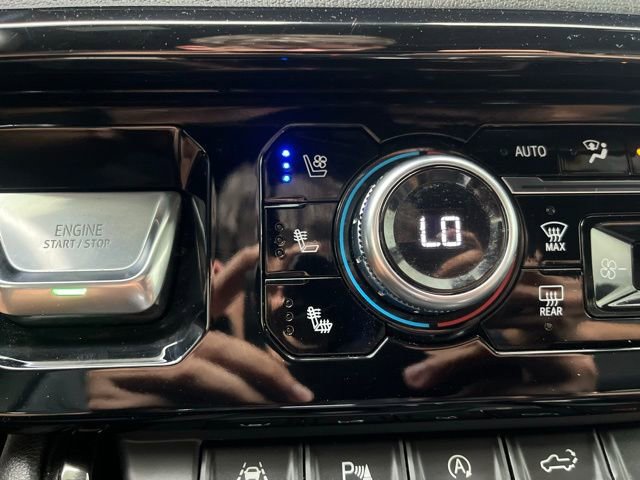 Used 2025 GMC Sierra 1500 AT4 w/ AT4 Premium Package AWD/4WD image 16