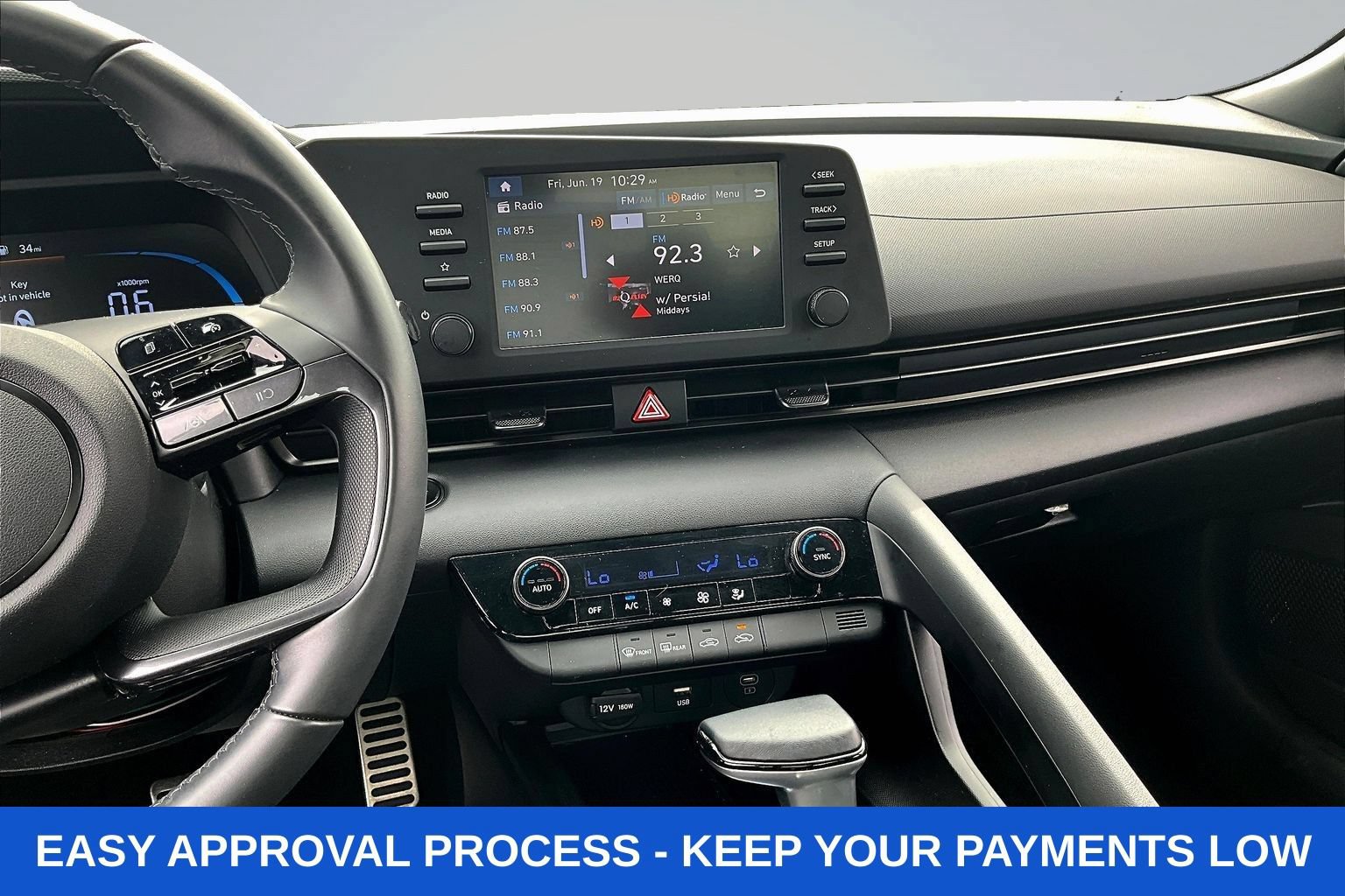 Used 2023 Hyundai Santa Fe SEL w/ Premium Package FWD image 12