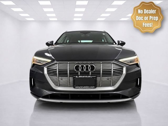 Used 2021 Audi e-tron Premium AWD/4WD image 2