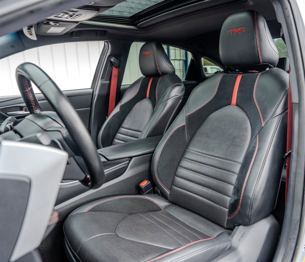 Used 2020 Toyota Avalon TRD image 25