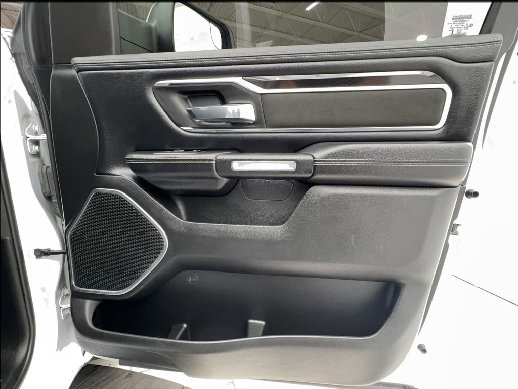 Used 2022 RAM 1500 Laramie w/ Sport Appearance Package AWD/4WD image 33