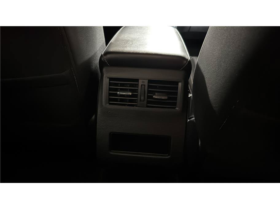 Used 2025 Mitsubishi Outlander ES FWD image 23