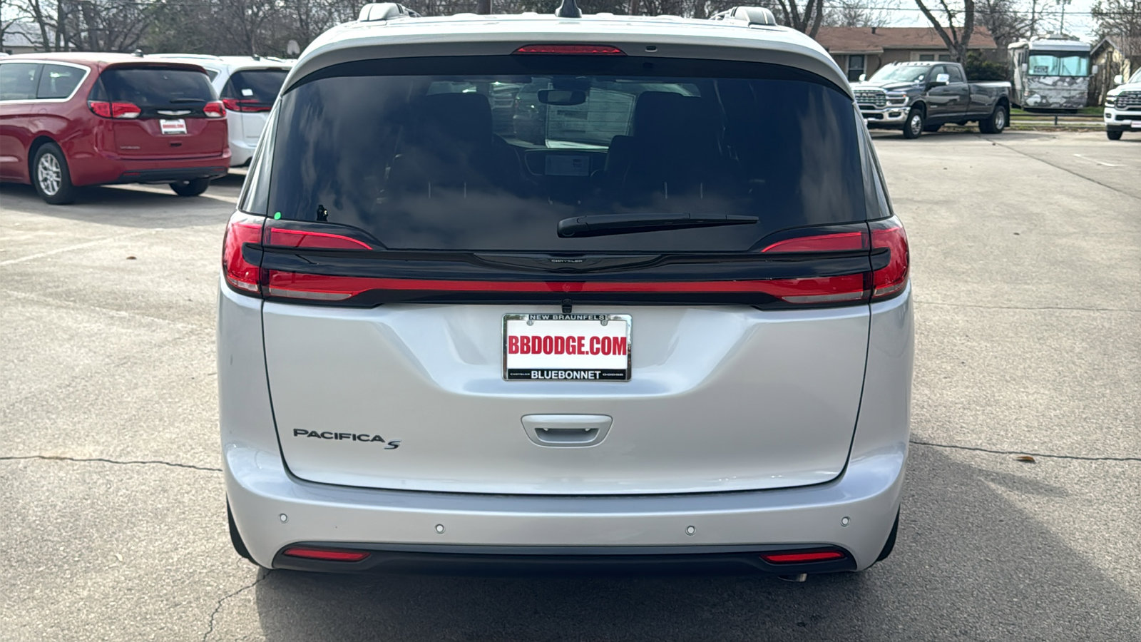 New 2026 Chrysler Pacifica Select w/ S Appearance Package FWD image 6