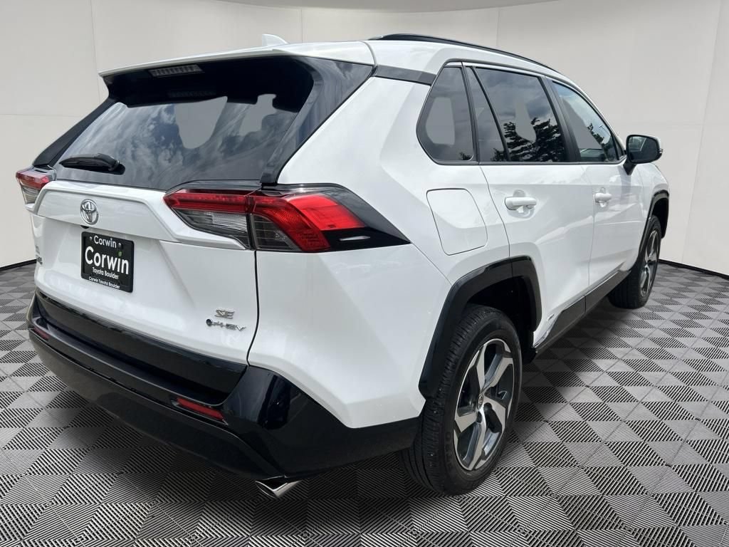 Used 2025 Toyota RAV4 SE AWD/4WD image 8