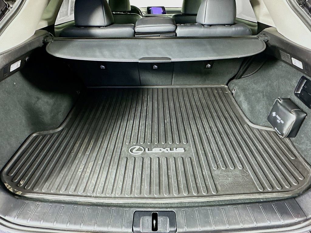 Used 2019 Lexus RX 450h AWD image 31