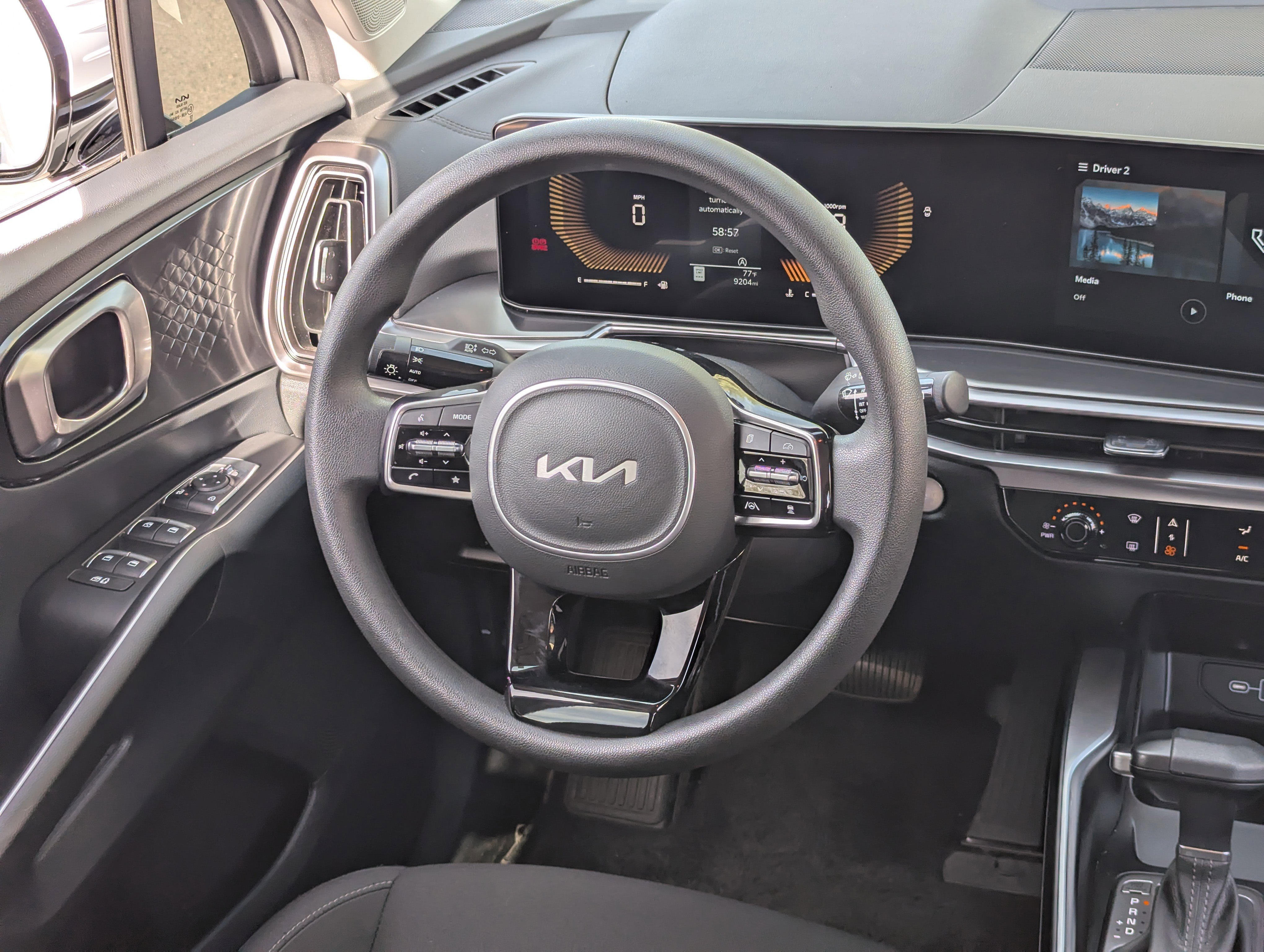 Certified 2025 Kia Sorento LX image 13