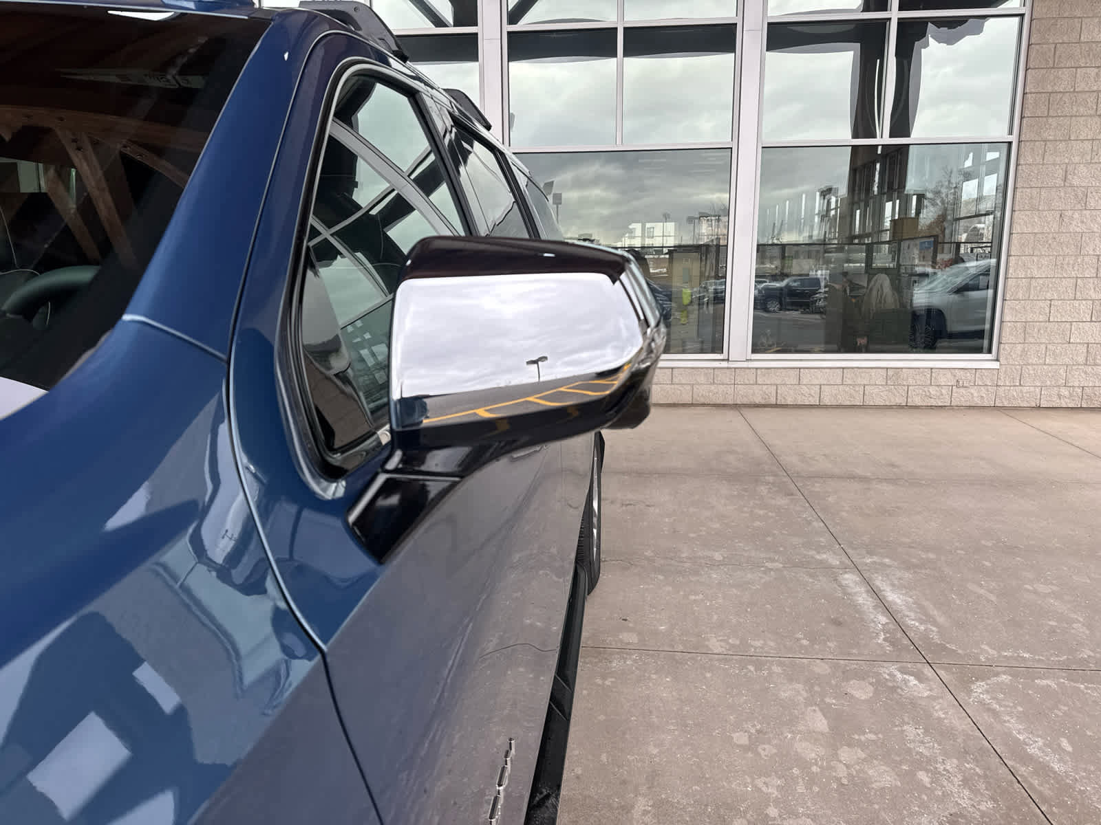 New 2026 Chevrolet Suburban Premier image 8