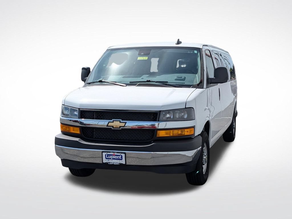 Used 2025 Chevrolet Express 3500 LT w/ LT Preferred Equipment Group RWD image 9