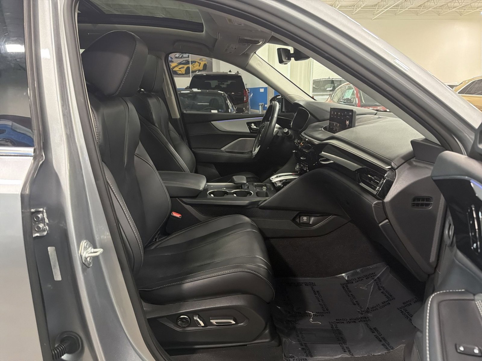 Used 2023 Acura MDX SH-AWD w/ Technology Package image 26