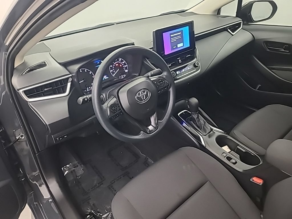 Used 2024 Toyota Corolla LE w/ LE Convenience Package FWD image 25