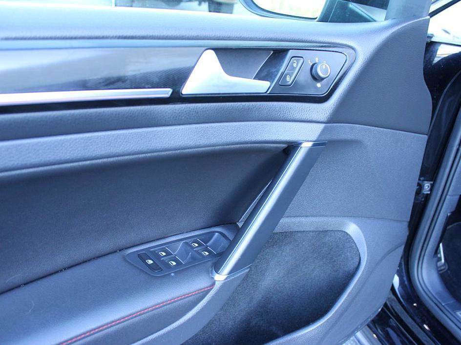 Used 2015 Volkswagen GTI Autobahn w/ Lighting Package (SEL) image 14