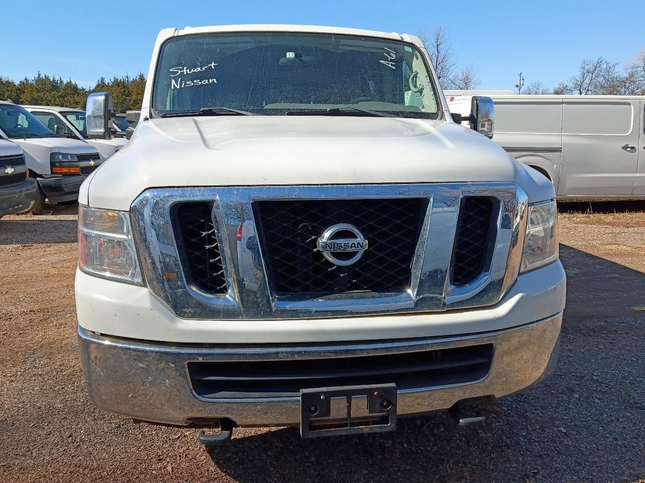Used 2016 Nissan NV 3500 SV w/ SV Technology Package image 2