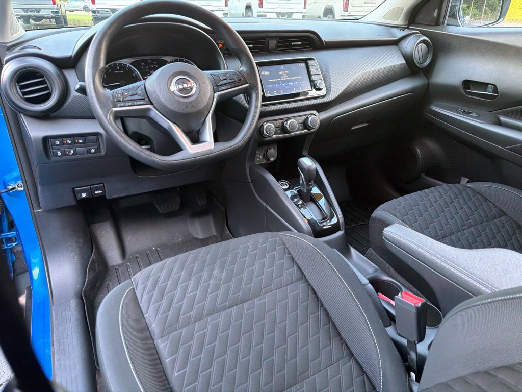 Used 2022 Nissan Kicks S FWD image 19