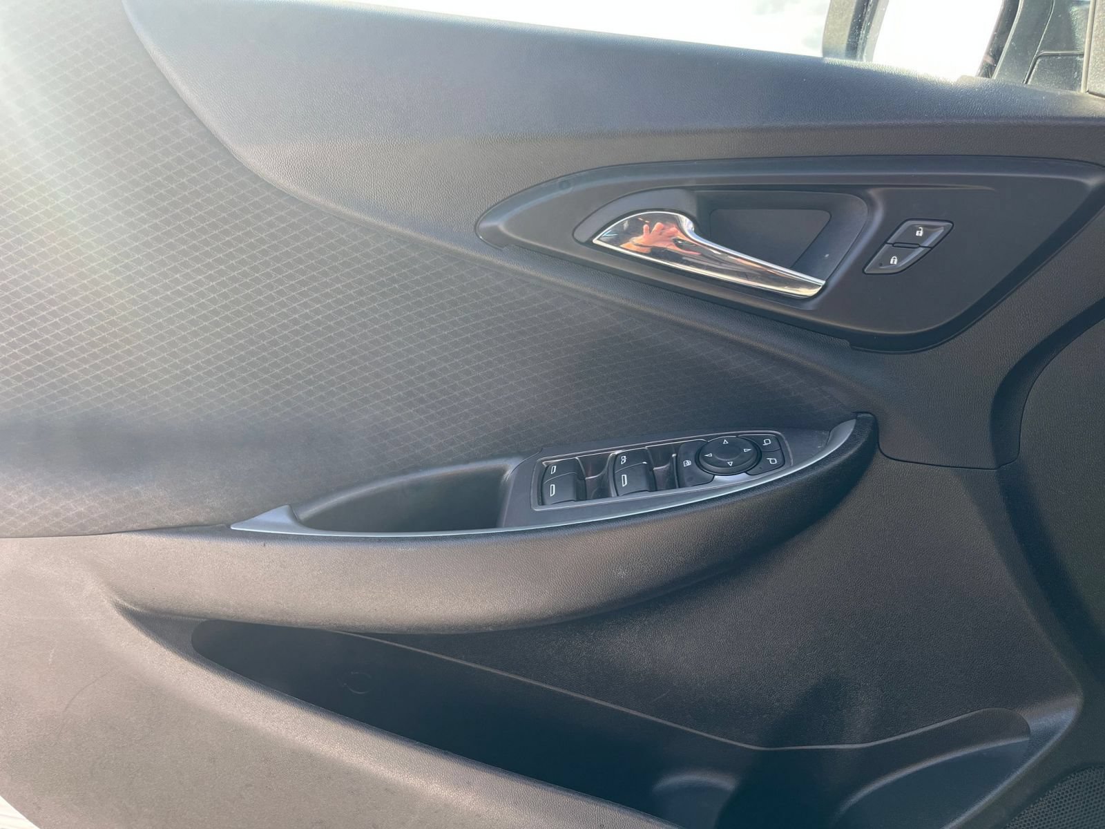 Used 2024 Chevrolet Malibu LT FWD image 18