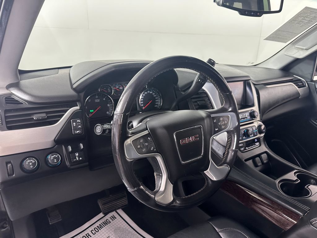 Used 2018 GMC Yukon XL SLT w/ HD Trailering Package AWD/4WD image 15