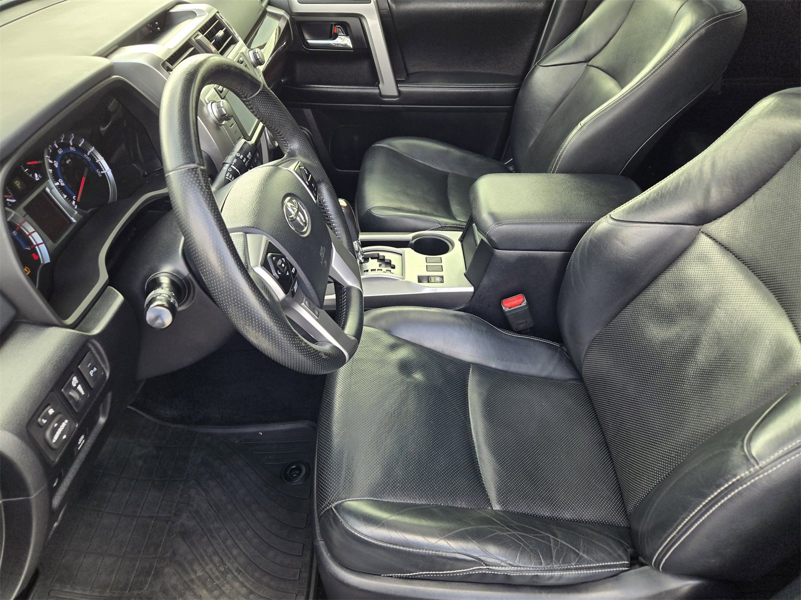 Used 2014 Toyota 4Runner Limited image 12