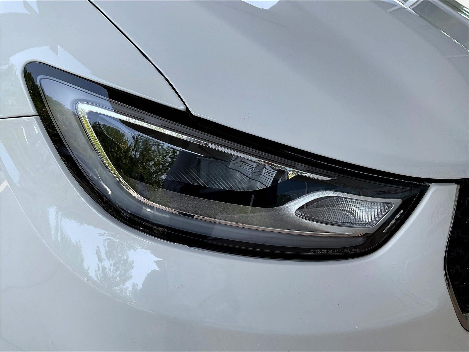 Used 2024 Chrysler Pacifica Touring-L FWD image 30