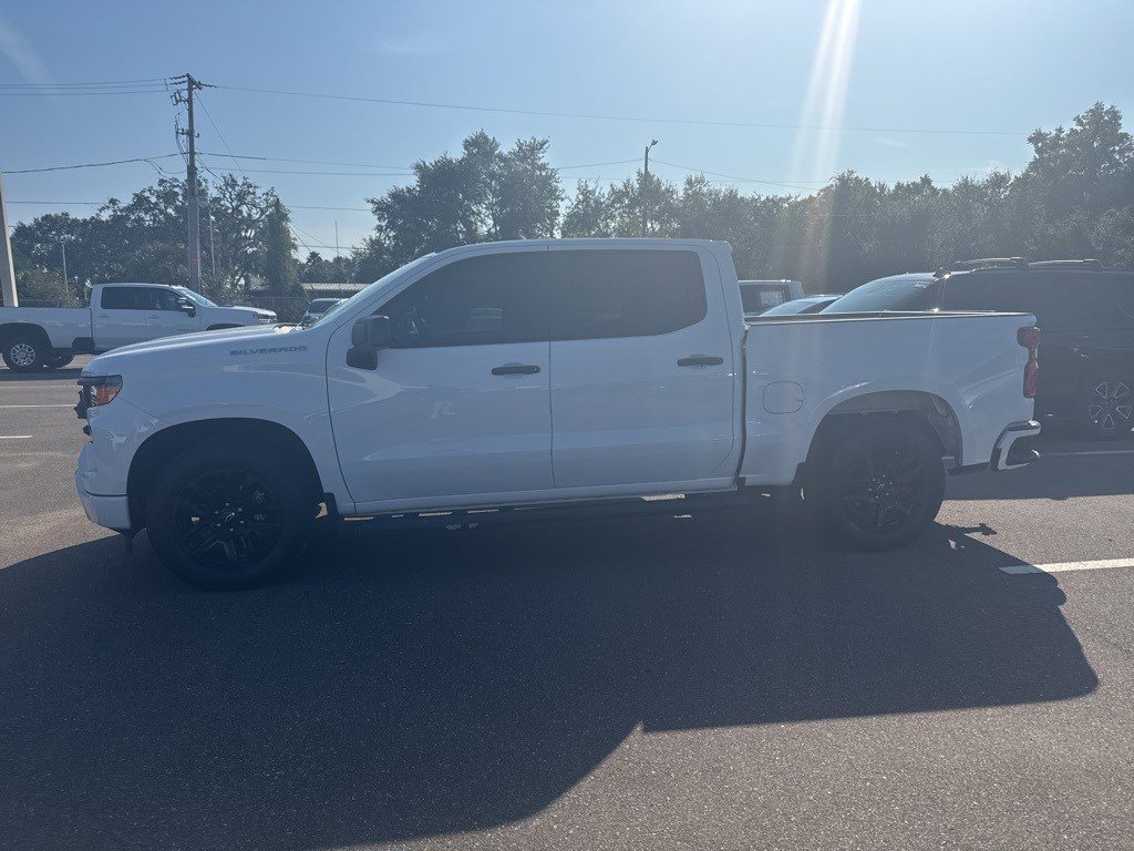 Used 2022 Chevrolet Silverado 1500 Custom image 4