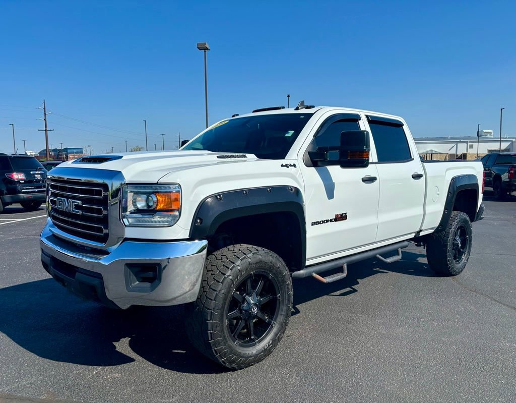 Used 2019 GMC Sierra 2500 4x4 Crew Cab w/ Sierra Convenience Package image 3