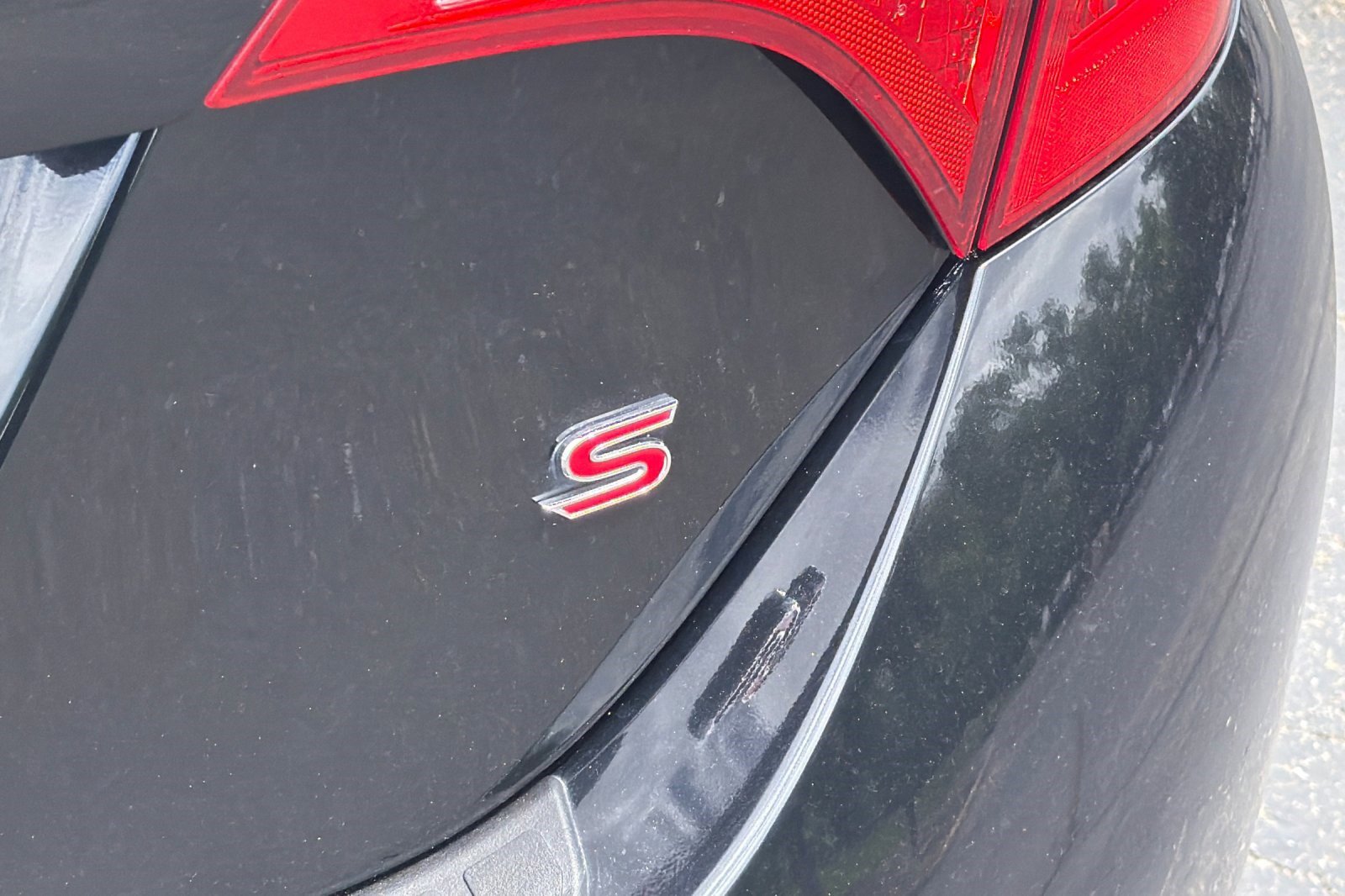 Used 2015 Toyota Corolla S Premium FWD image 37