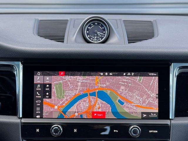 Certified 2025 Porsche Macan image 29