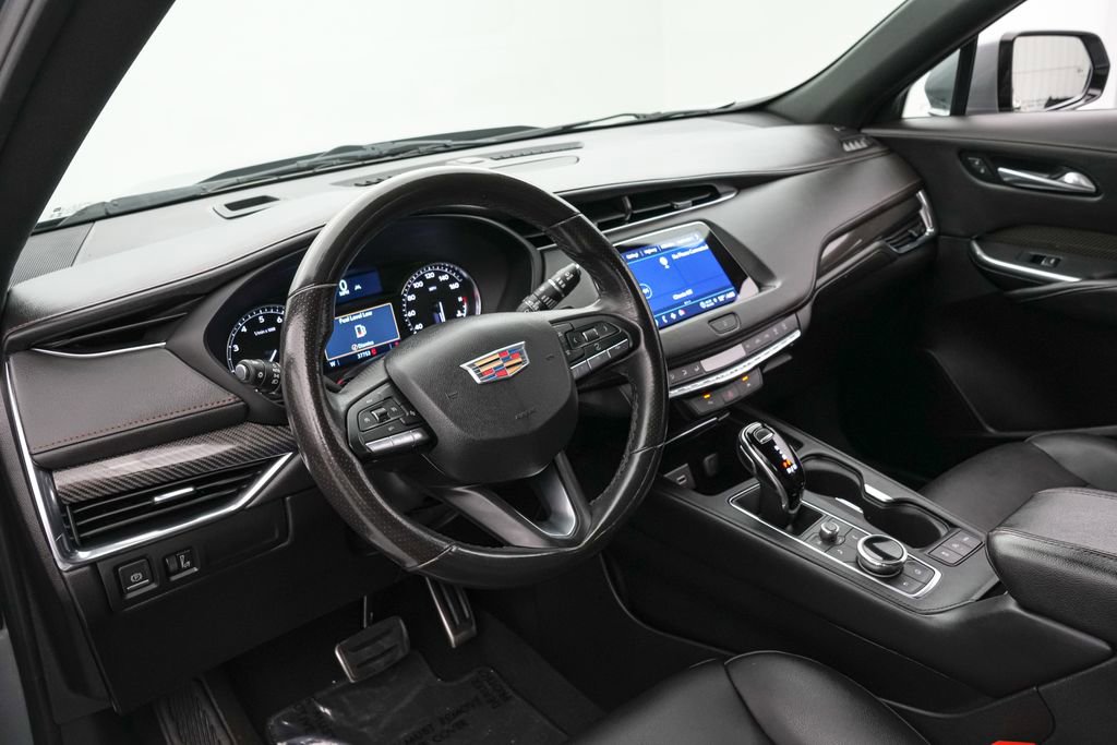 Used 2023 Cadillac XT4 Sport FWD image 13