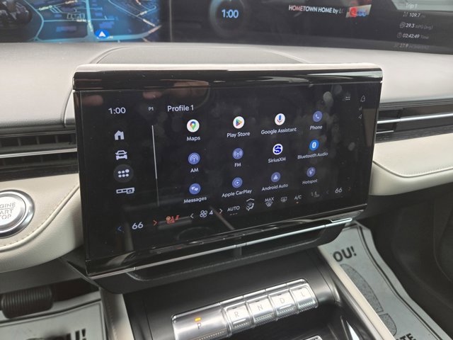 Used 2024 Lincoln Nautilus Reserve w/ Equipment Group 202A image 10