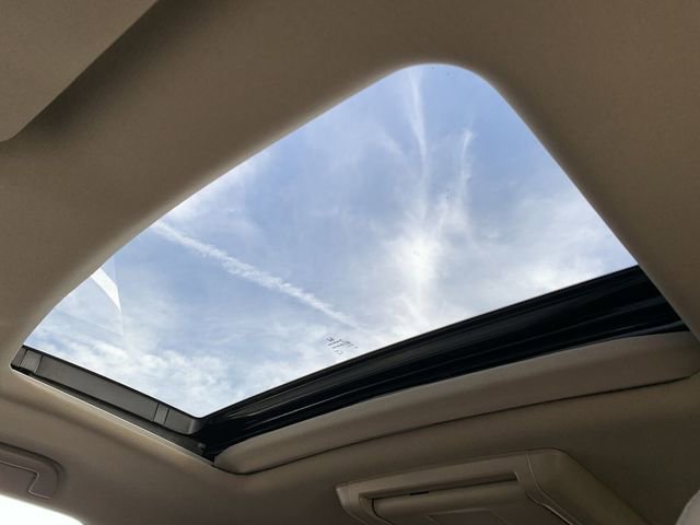 Used 2017 Honda Pilot Touring image 30