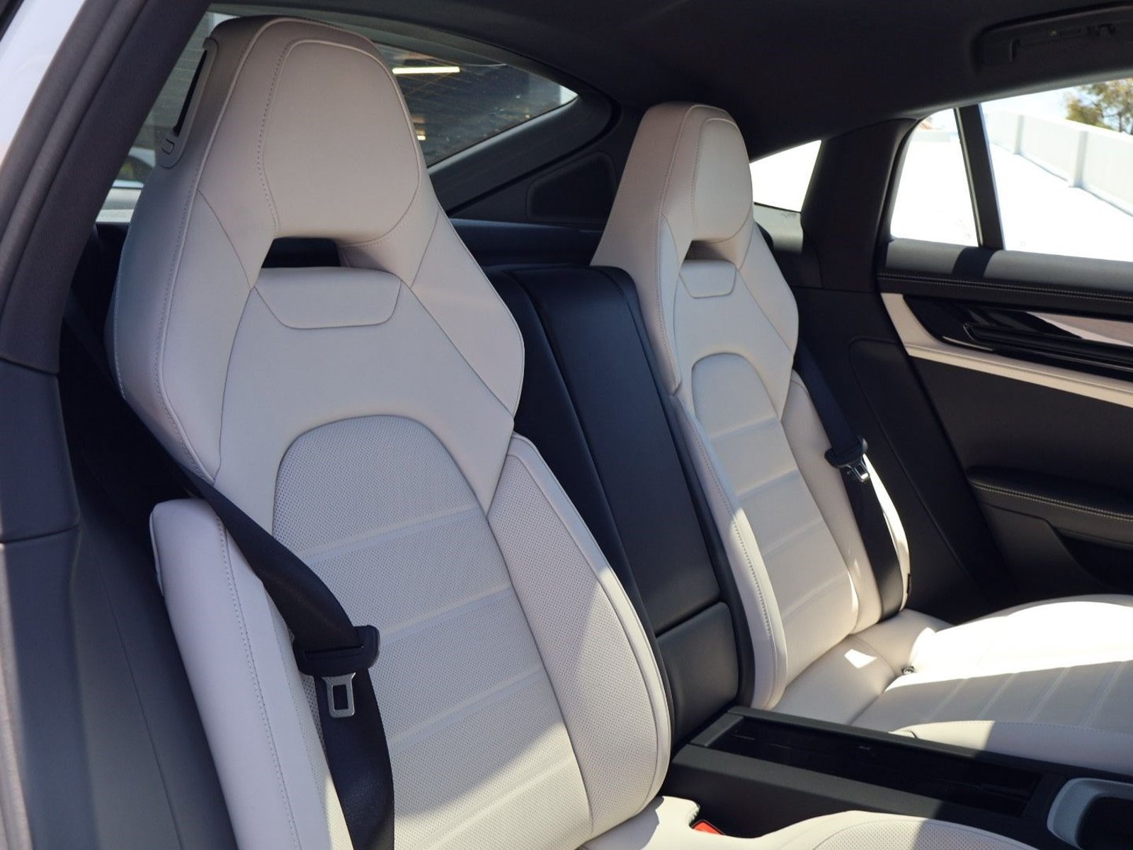 New 2026 Porsche Panamera 4 AWD/4WD image 22