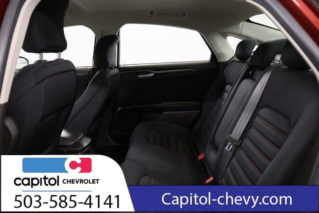Used 2016 Ford Fusion SE FWD image 28