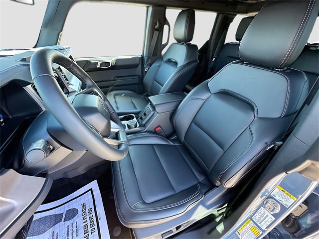 Used 2025 Ford Bronco Outer Banks image 21
