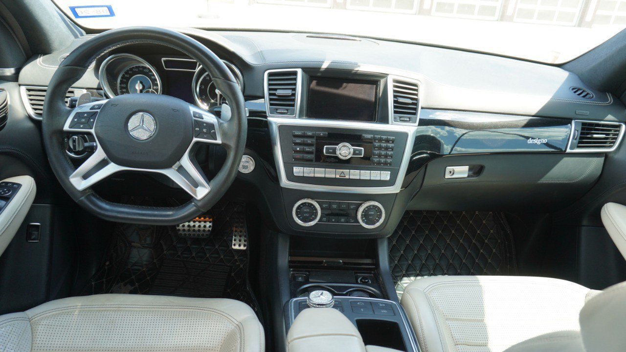 Used 2015 Mercedes-Benz ML 63 AMG 4MATIC image 12