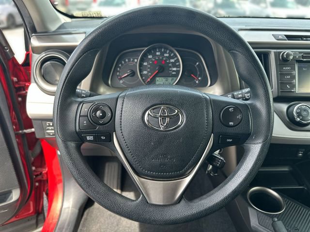 Used 2015 Toyota RAV4 LE FWD image 16