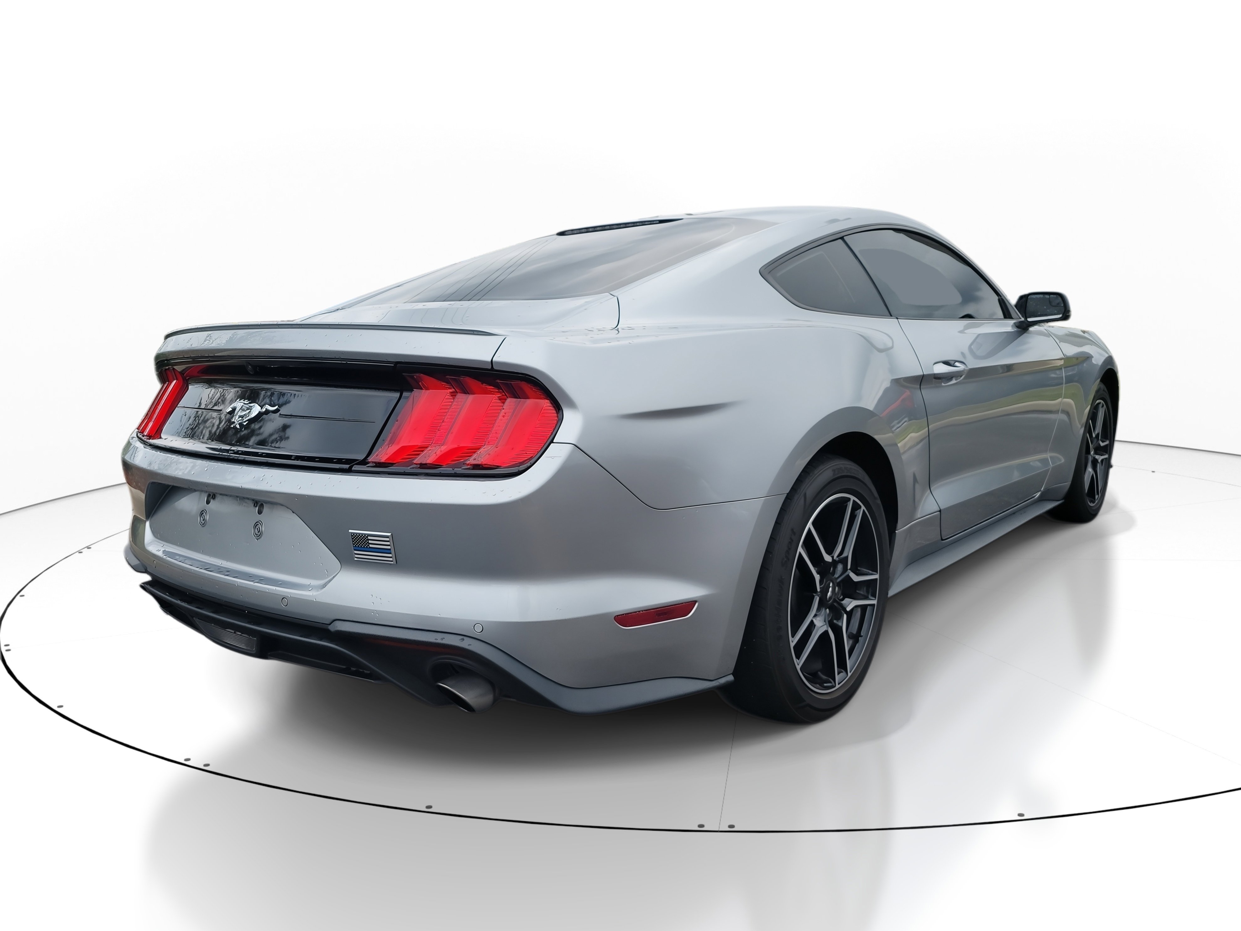 Used 2020 Ford Mustang Premium image 4