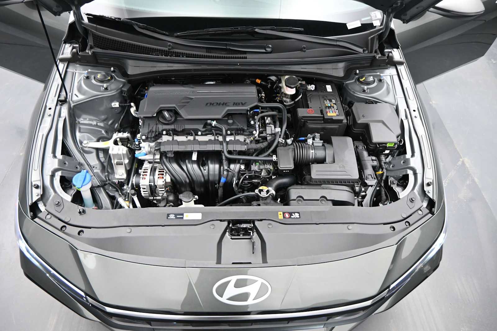 New 2026 Hyundai Elantra Limited FWD image 27