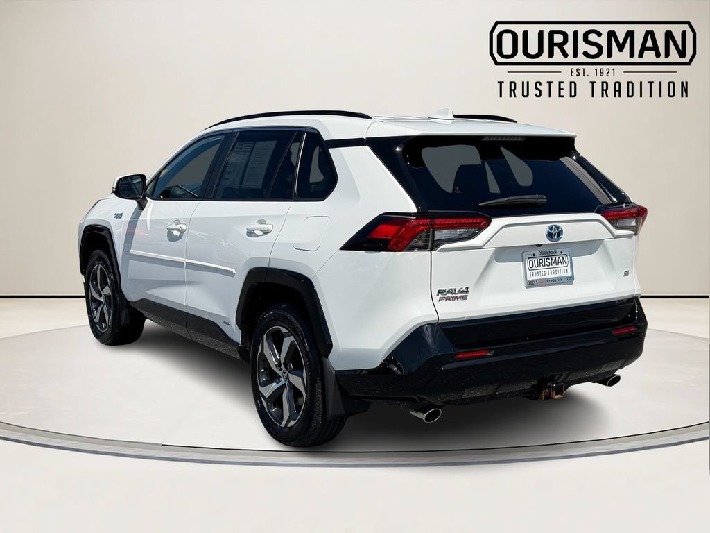 Used 2022 Toyota RAV4 SE w/ Weather & Moonroof Package AWD/4WD image 6