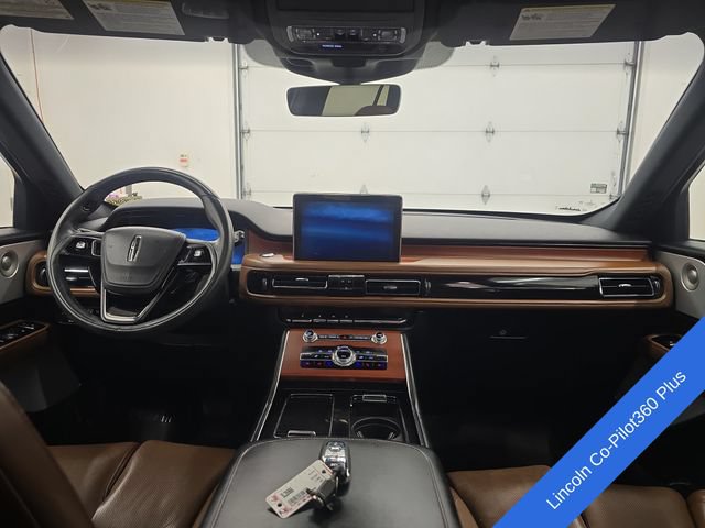 Used 2020 Lincoln Aviator Reserve w/ Equipment Group 202A AWD/4WD image 14