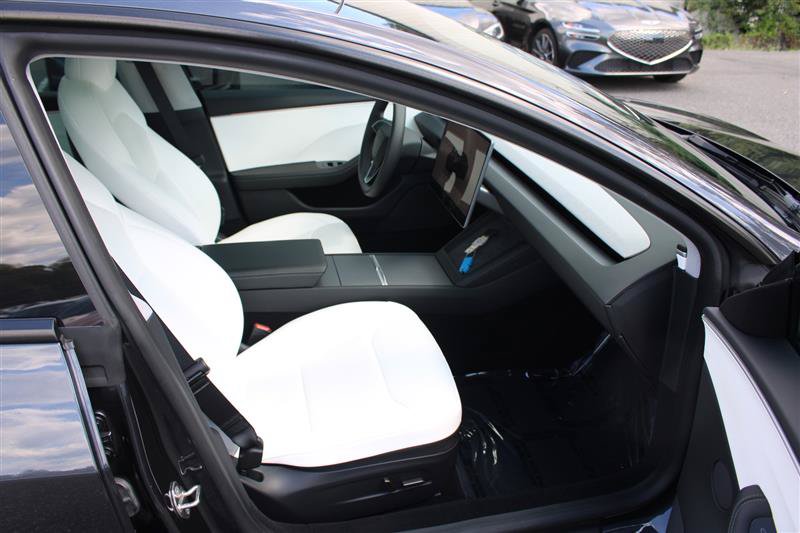 Used 2024 Tesla Model 3 Long Range AWD/4WD image 9
