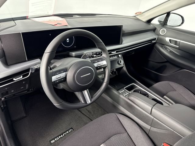 Used 2025 Hyundai Sonata SEL FWD image 20