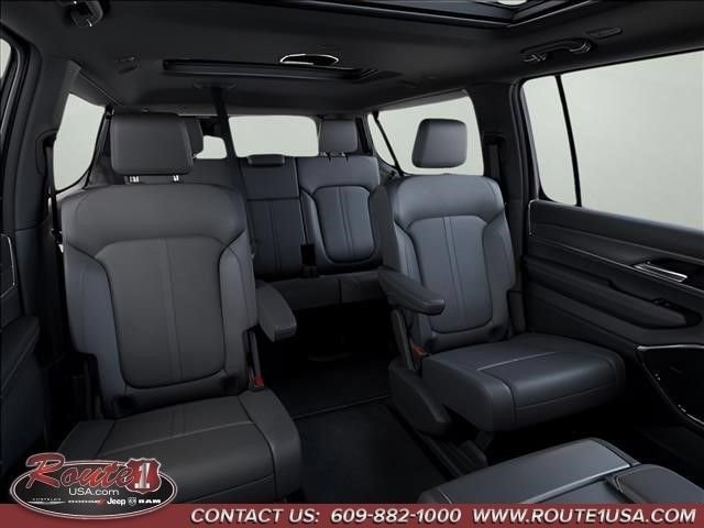 New 2026 Jeep Grand Wagoneer L 4WD w/ Premium Group I image 16