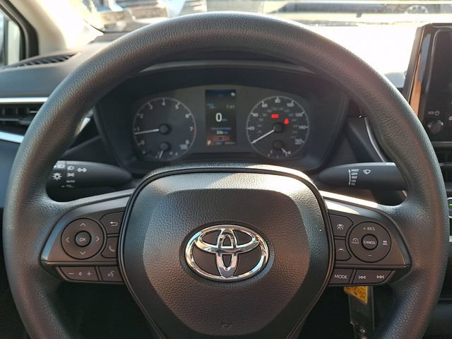 Certified 2025 Toyota Corolla LE FWD image 18
