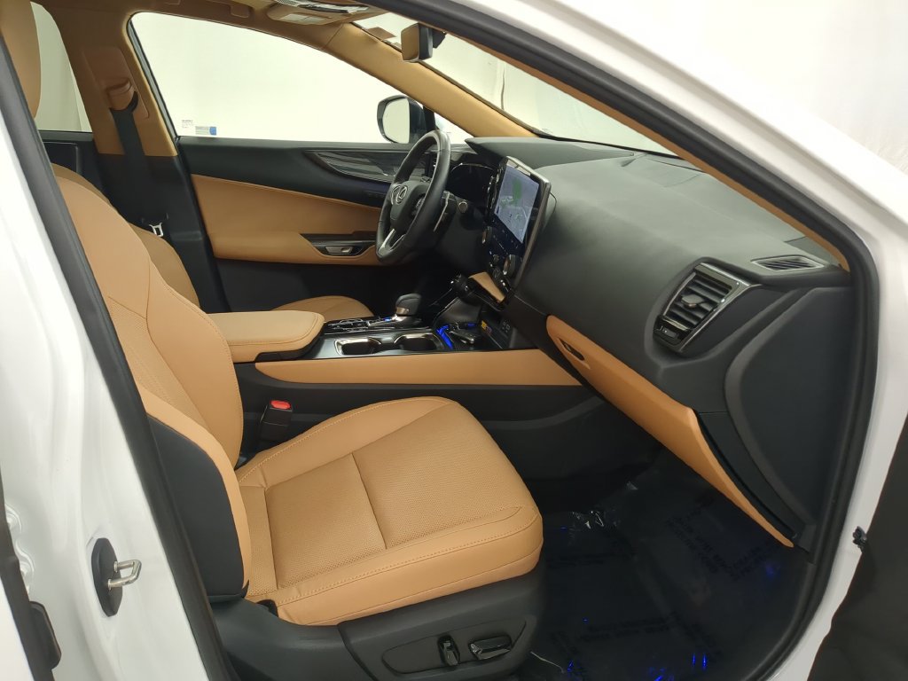 Certified 2026 Lexus NX 350 AWD w/ Accessory Package (2T) image 35