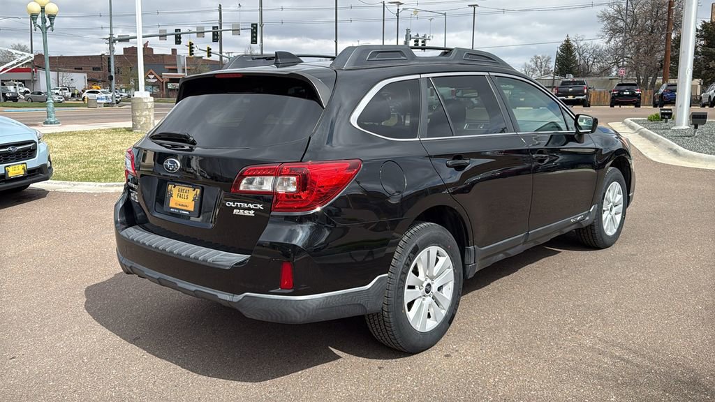 Used 2016 Subaru Outback 2.5i Premium image 5
